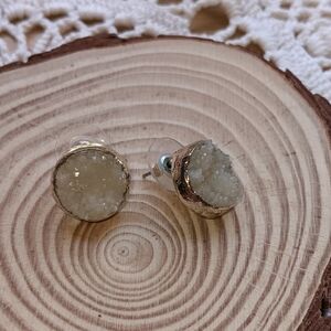 Gold and Cream Faux Geode Stud Earrings
